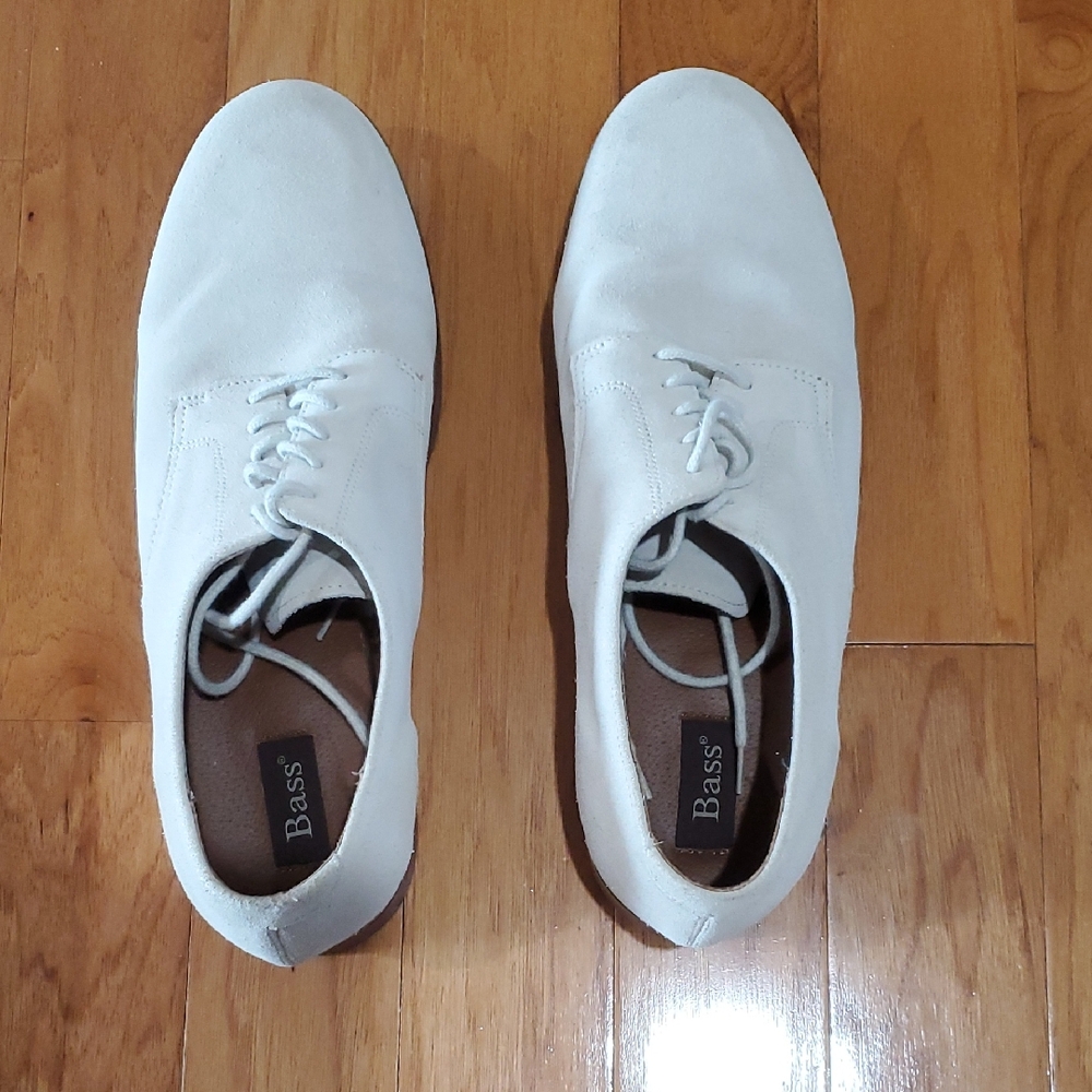Bass Men's 12 M off white suede Shoes